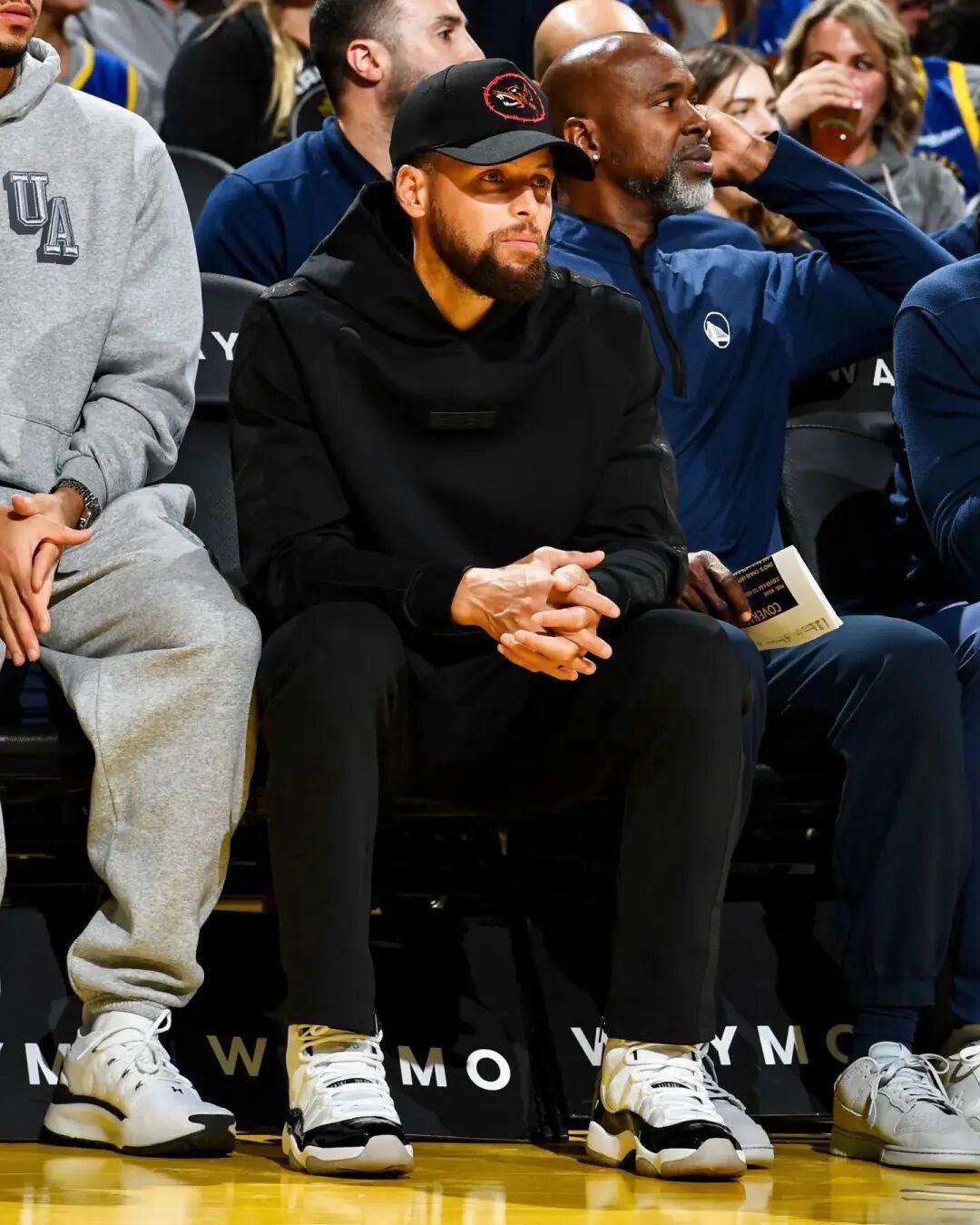 乐鱼体育下载-哎，库里还得再缺席10天！！！