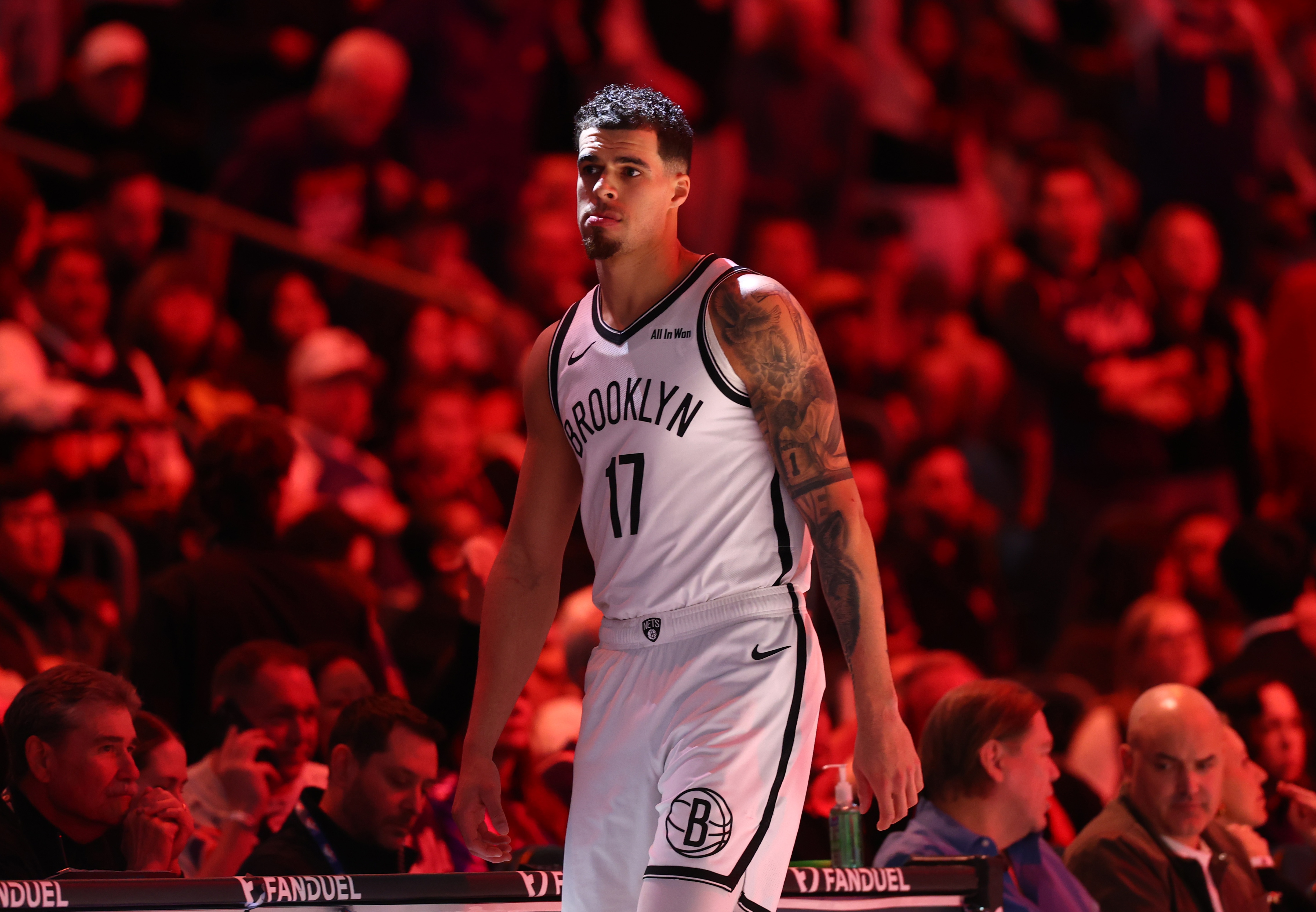 乐鱼体育下载-薪资专家：小迈克尔·波特今夏可以进行续约 最多可签4年2.34亿